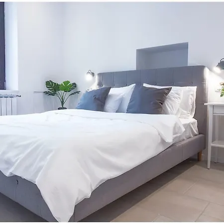 Stylish - Centre Theatre View Apartment Rijeka