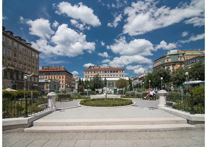 Stylish - Centre Theatre View Rijeka